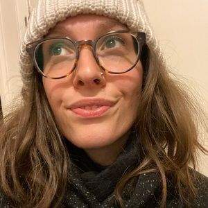 Meet your Posher, Stephanie